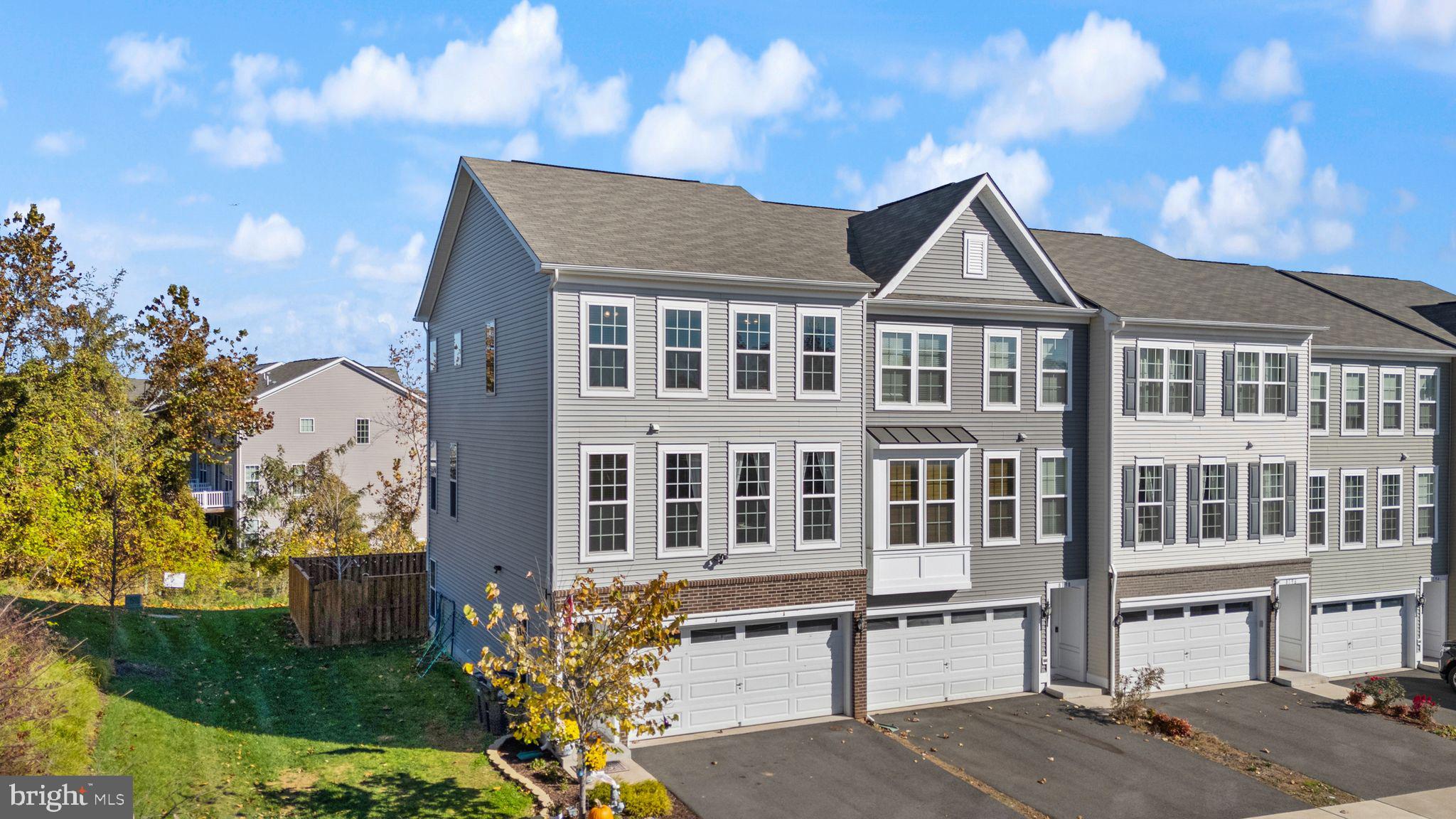 8200 Broad Pl