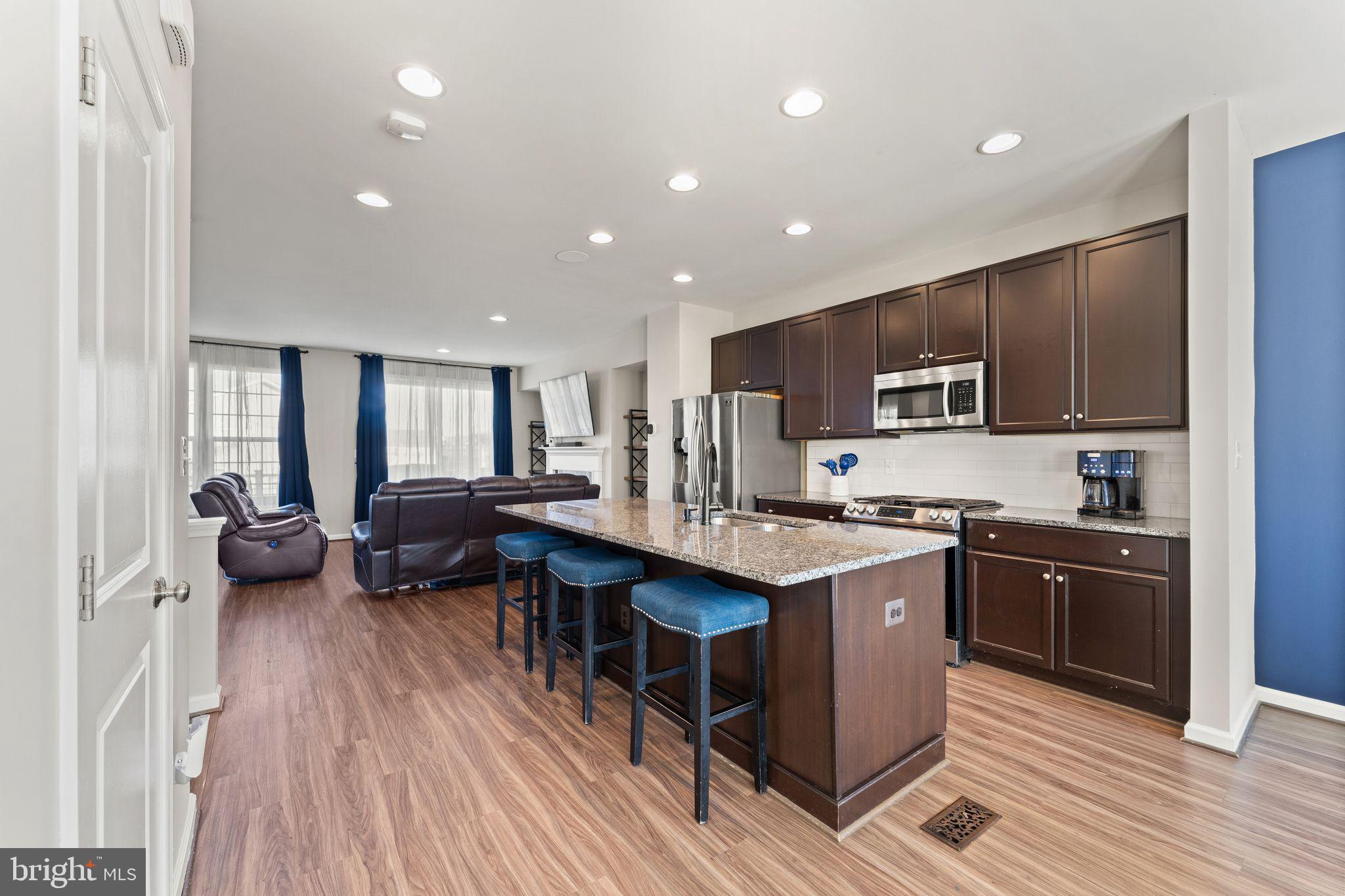 8200 Broad Pl