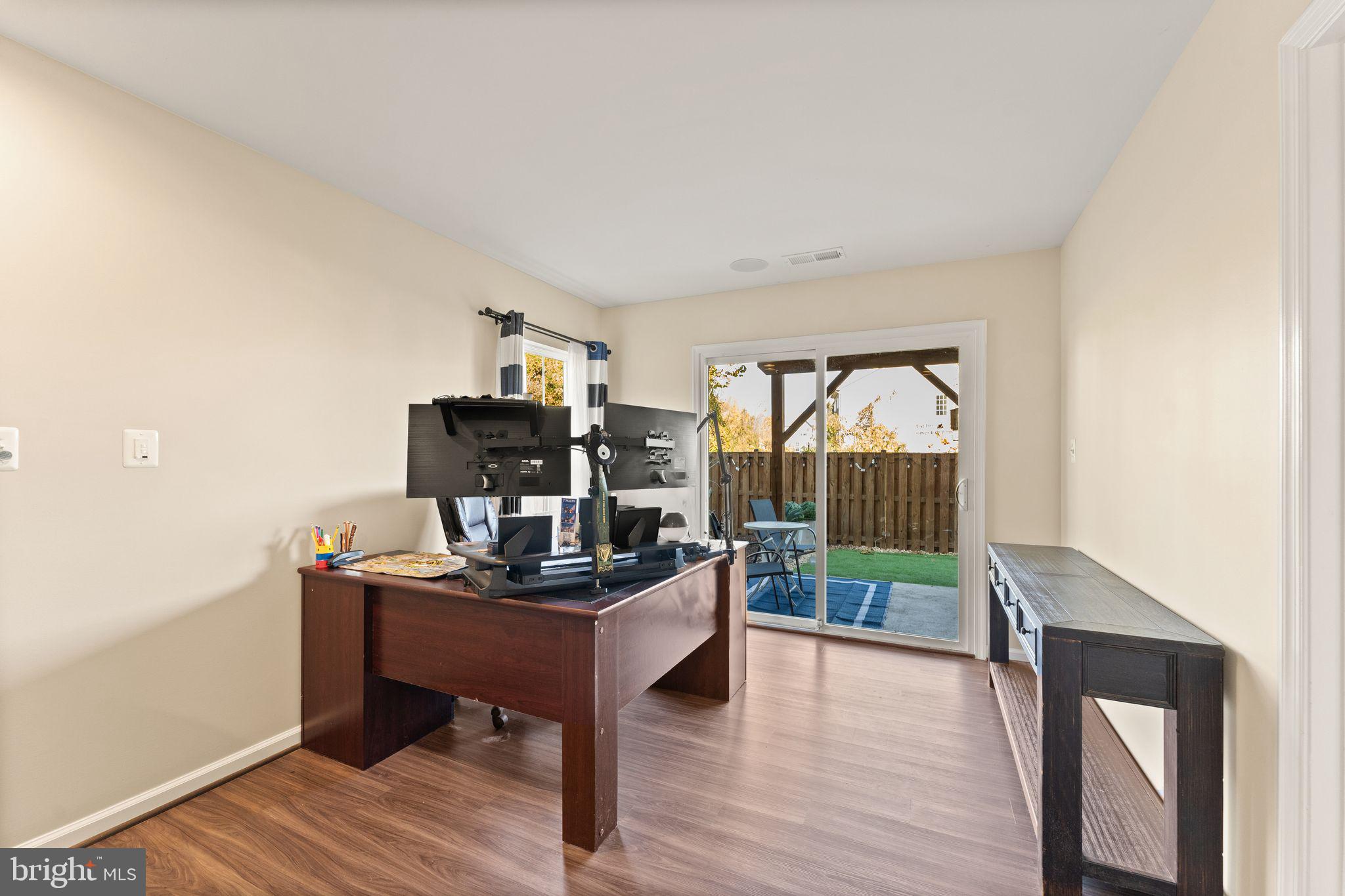 8200 Broad Pl