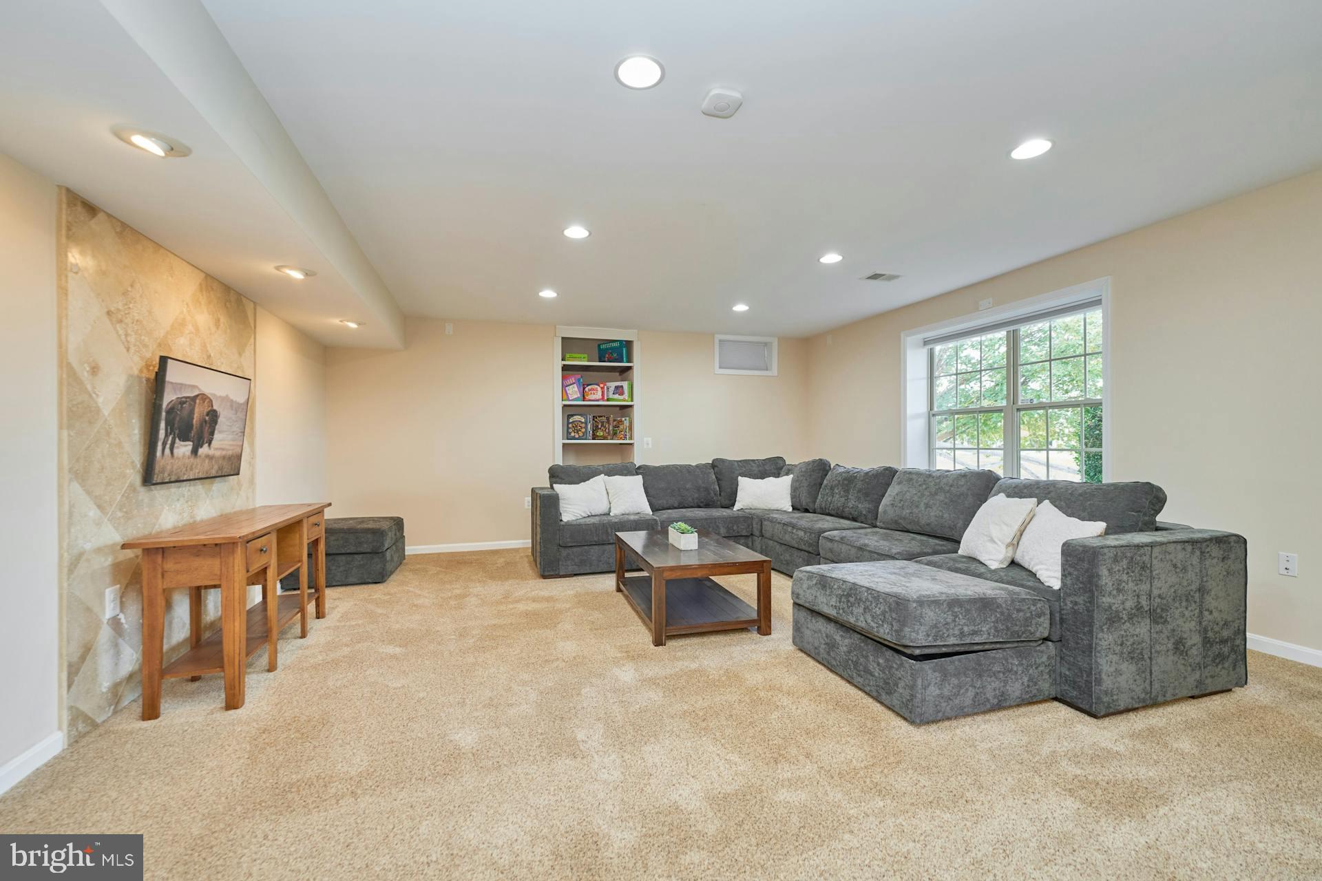 8823 Barn Owl Ct