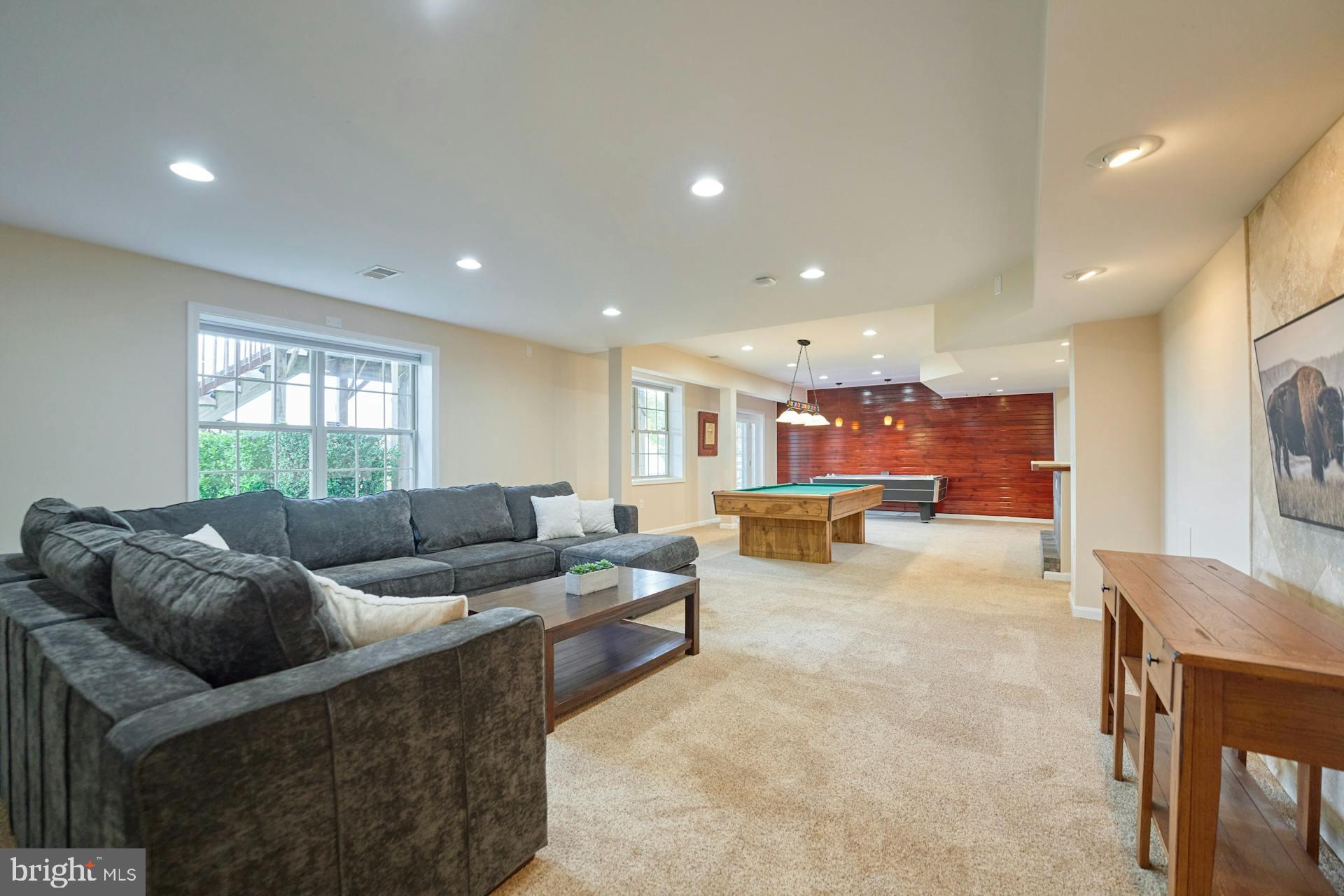8823 Barn Owl Ct