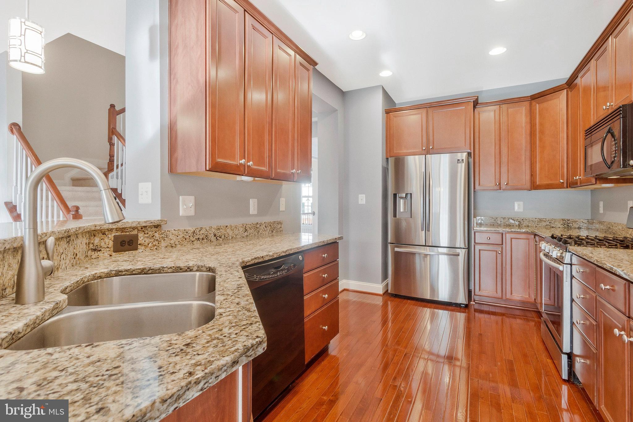 15931 GREYMILL MANOR DR