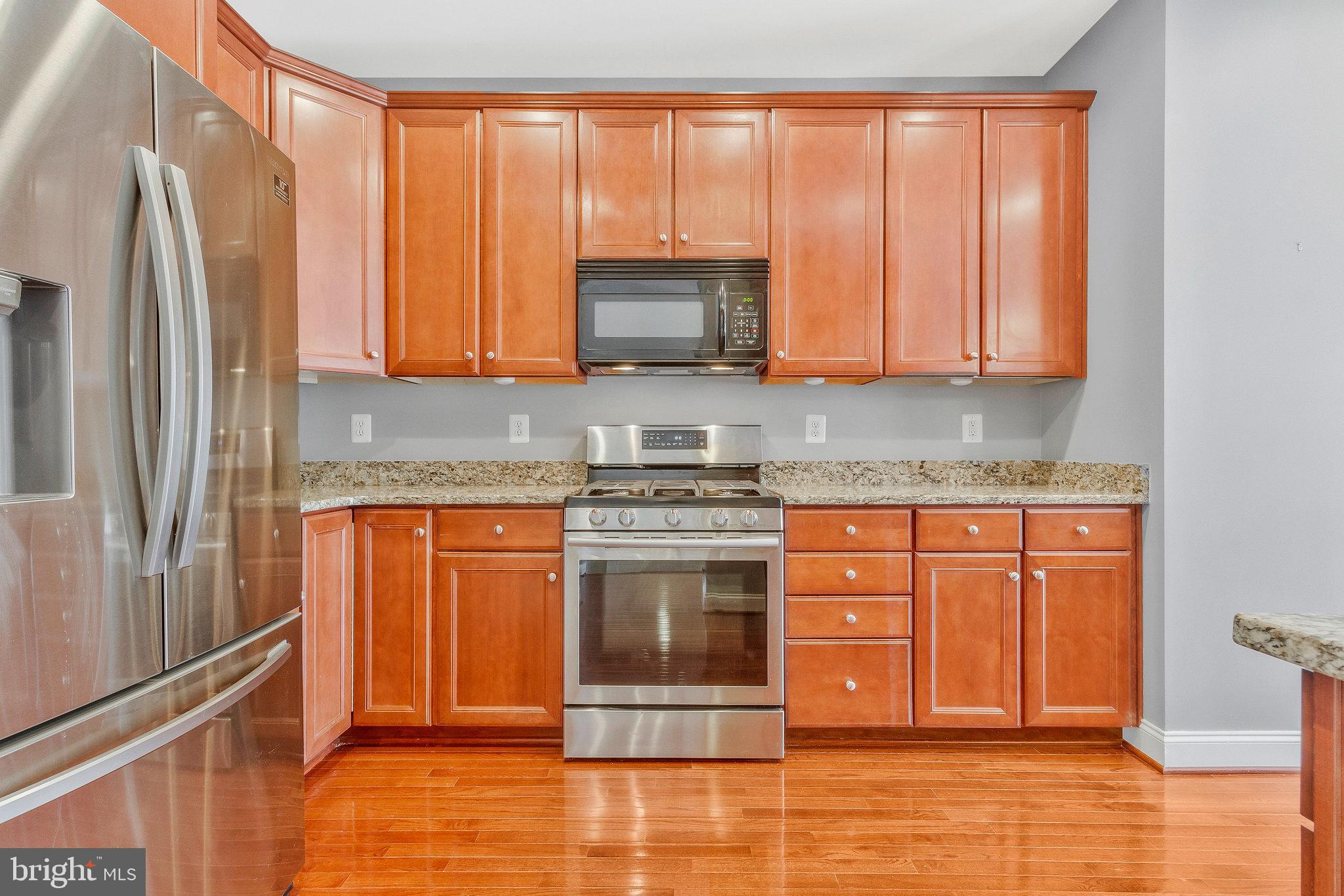 15931 GREYMILL MANOR DR