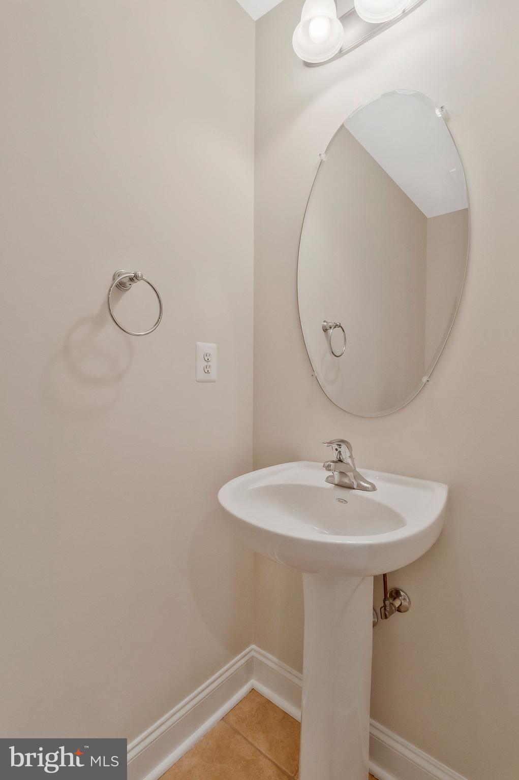 15931 GREYMILL MANOR DR