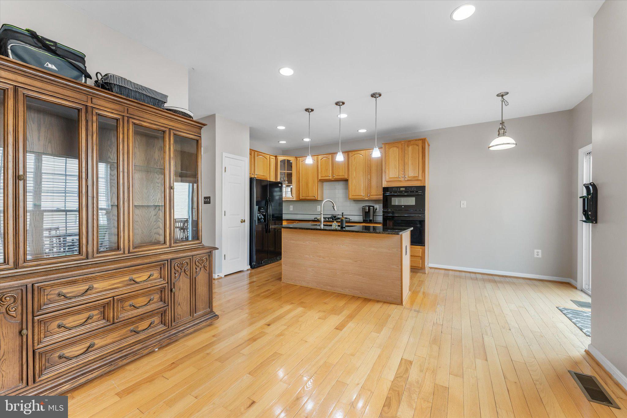 6703 Emmanuel Ct
