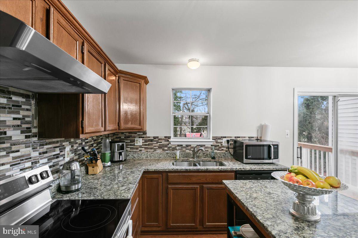 1739 Wigglesworth Way