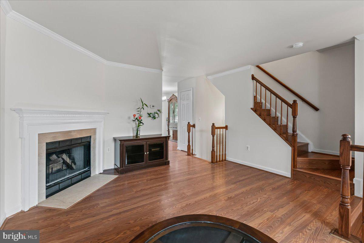 1739 Wigglesworth Way