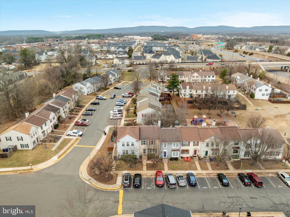 6658 Hunting Path Rd