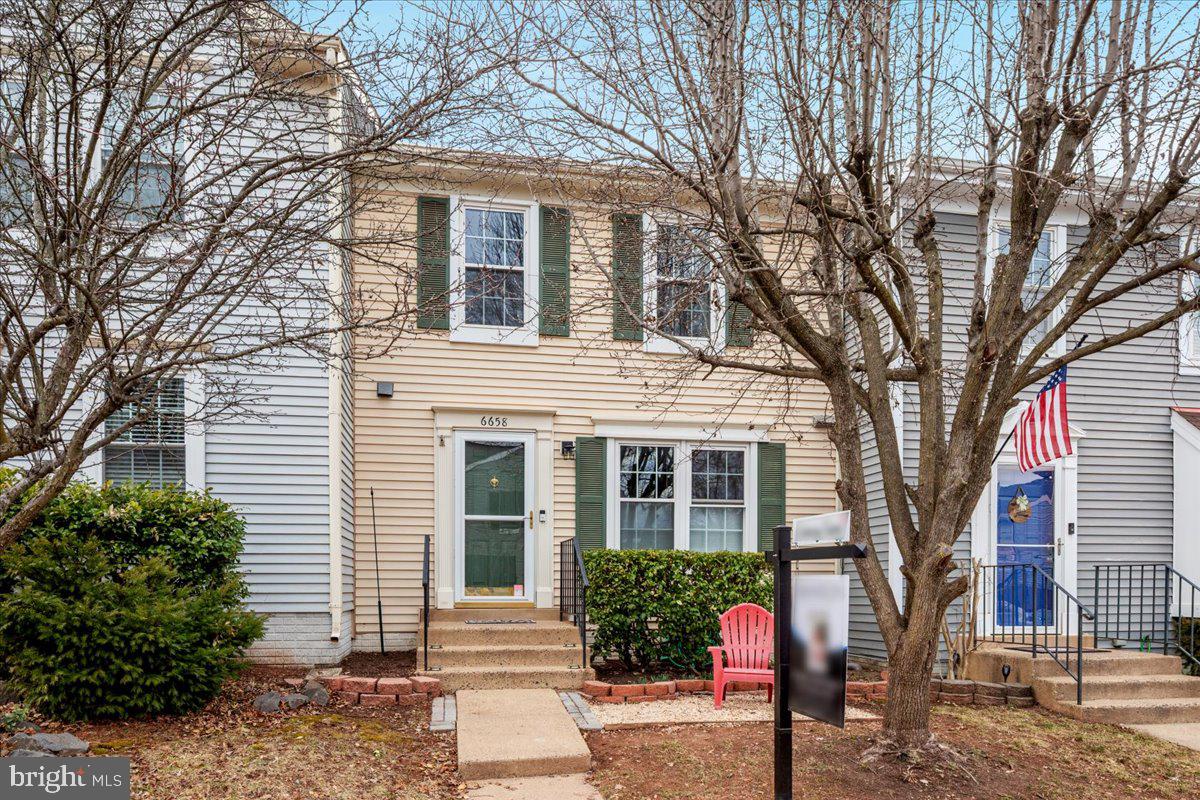 6658 Hunting Path Rd