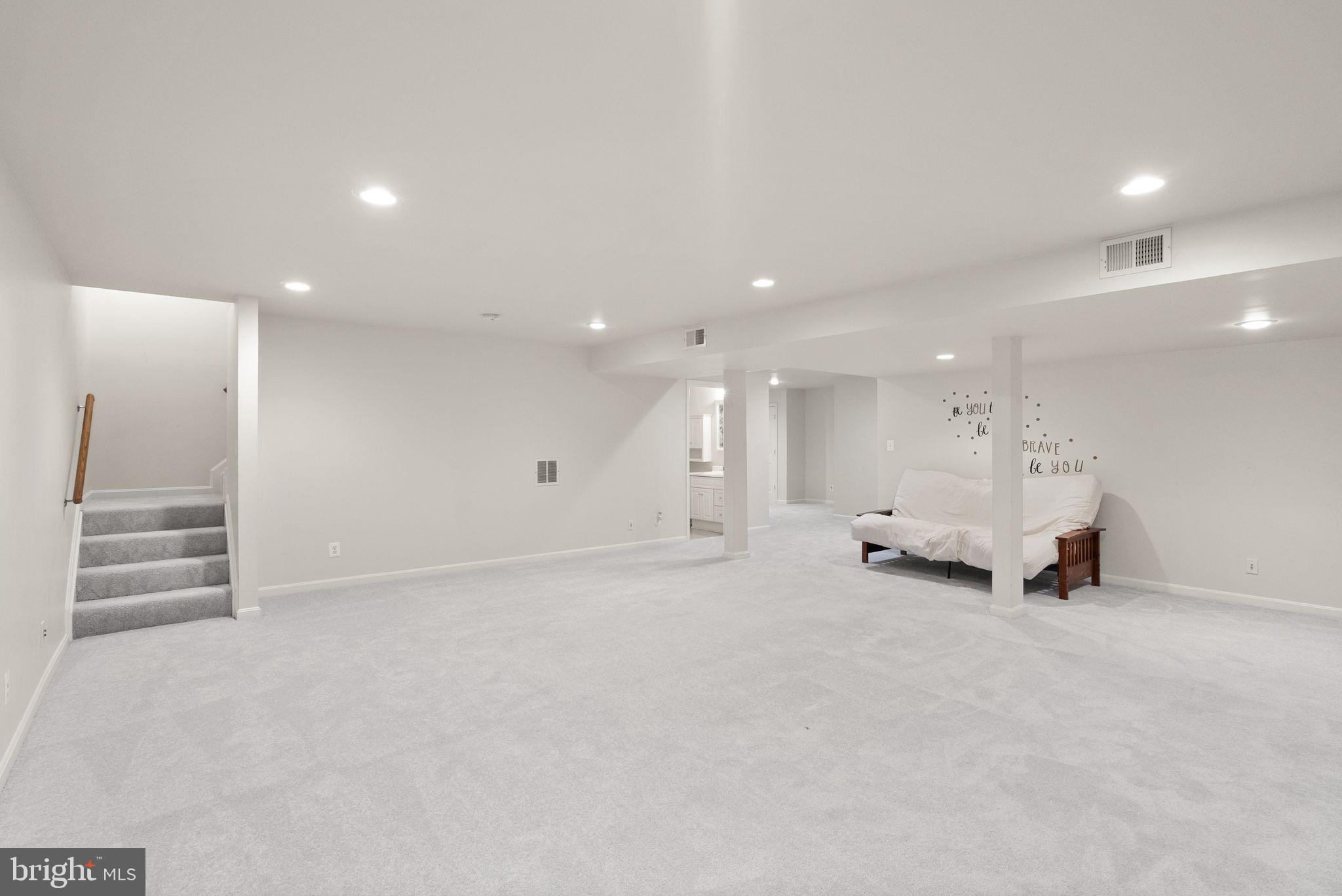 8402 Sparkling Water Ct