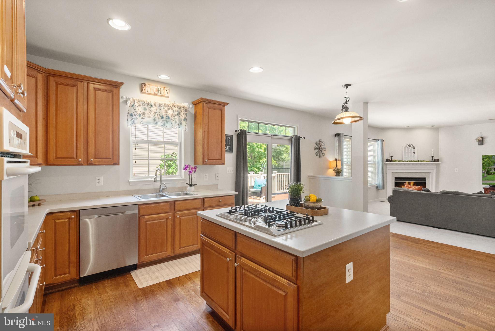 8402 Sparkling Water Ct