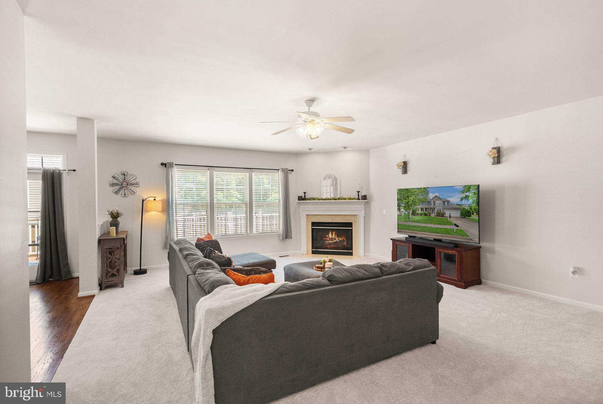 8402 Sparkling Water Ct