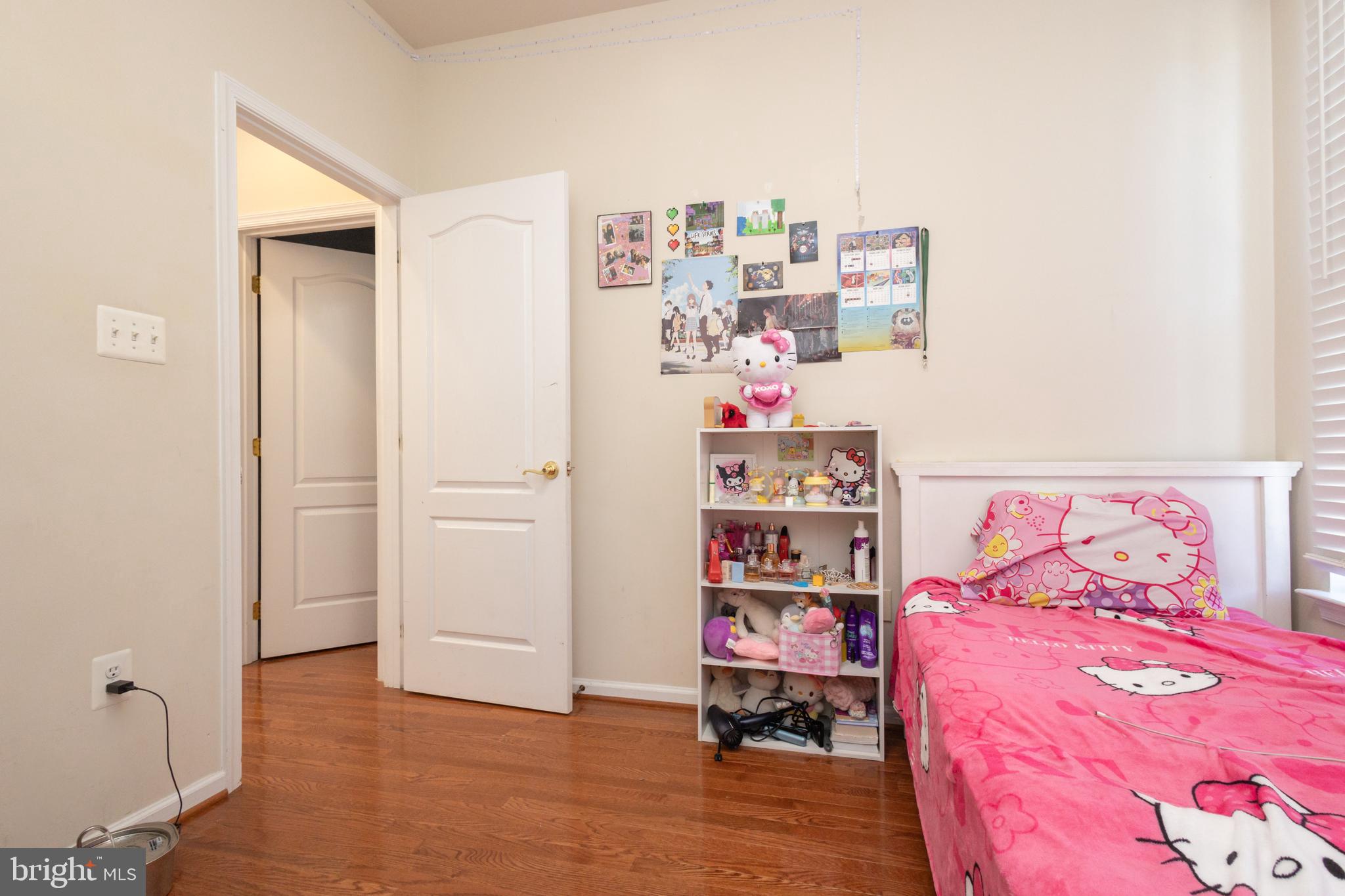 7015 LITTLE THAMES DRIVE