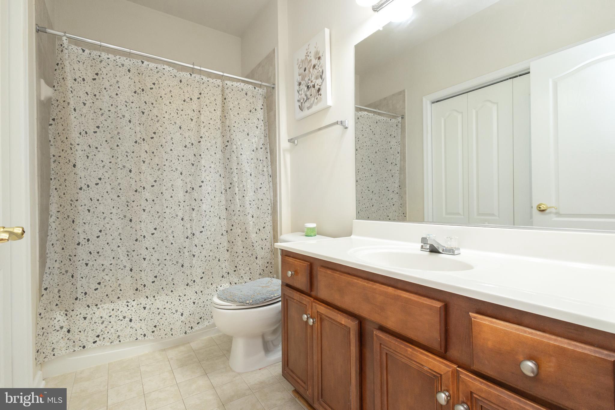 7015 LITTLE THAMES DRIVE