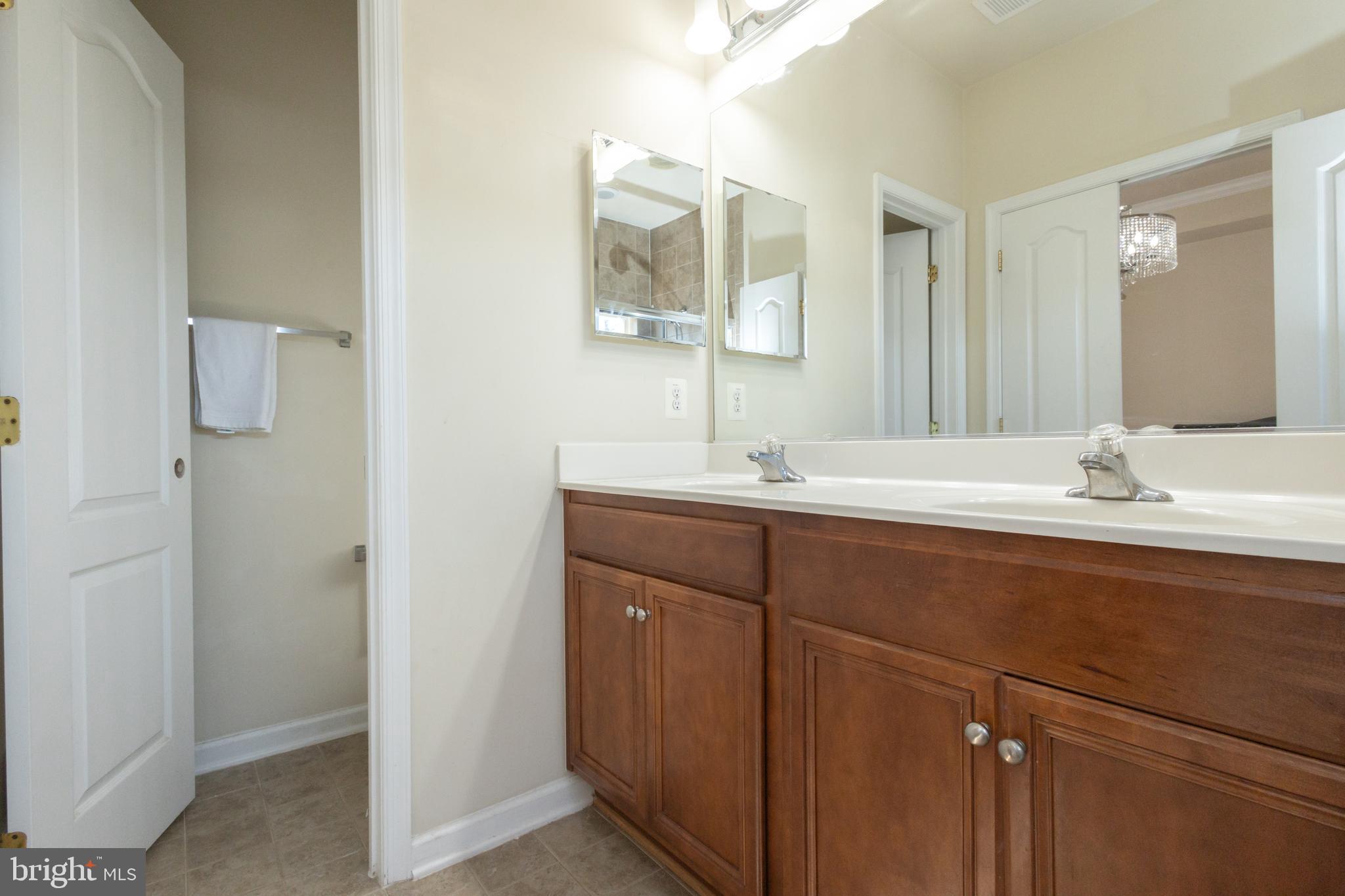 7015 LITTLE THAMES DRIVE