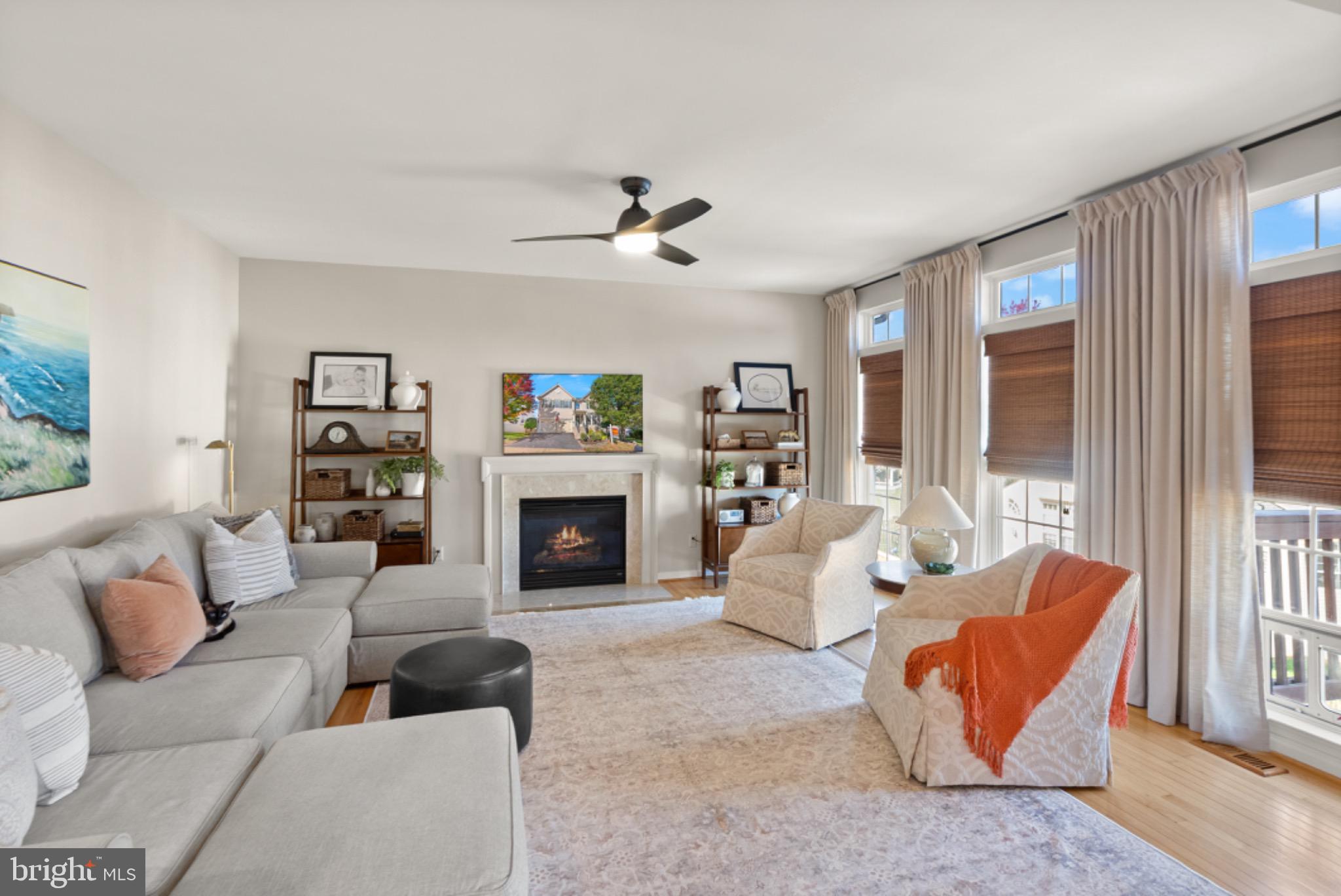 8020 TOWERING OAK WAY