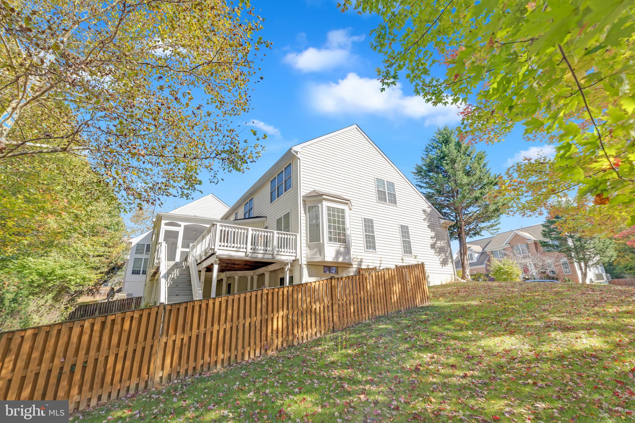 8566 BRICKSHIRE LANE