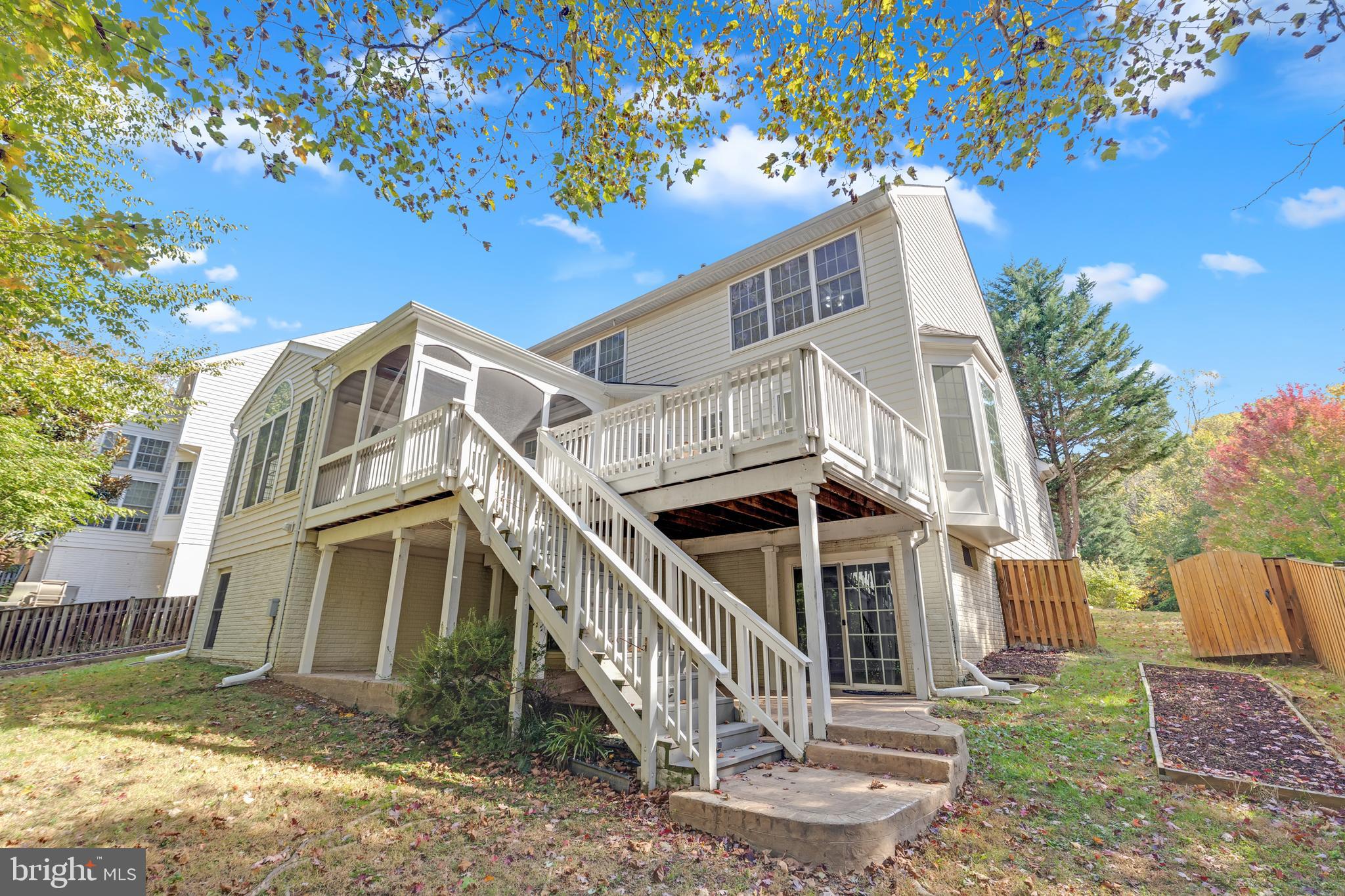 8566 BRICKSHIRE LANE