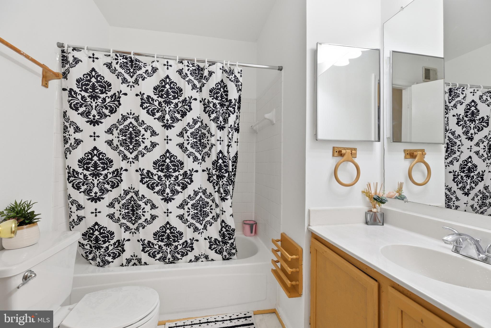 7669 CHADDS LANDING WAY