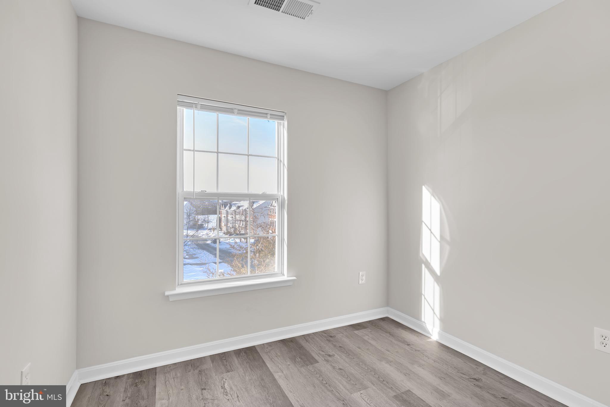 14319 LEGEND GLEN COURT