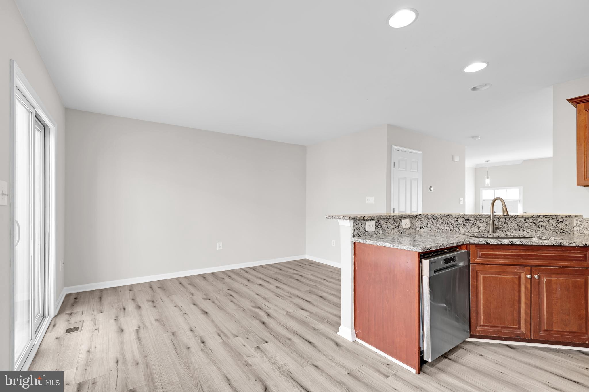 14319 LEGEND GLEN COURT