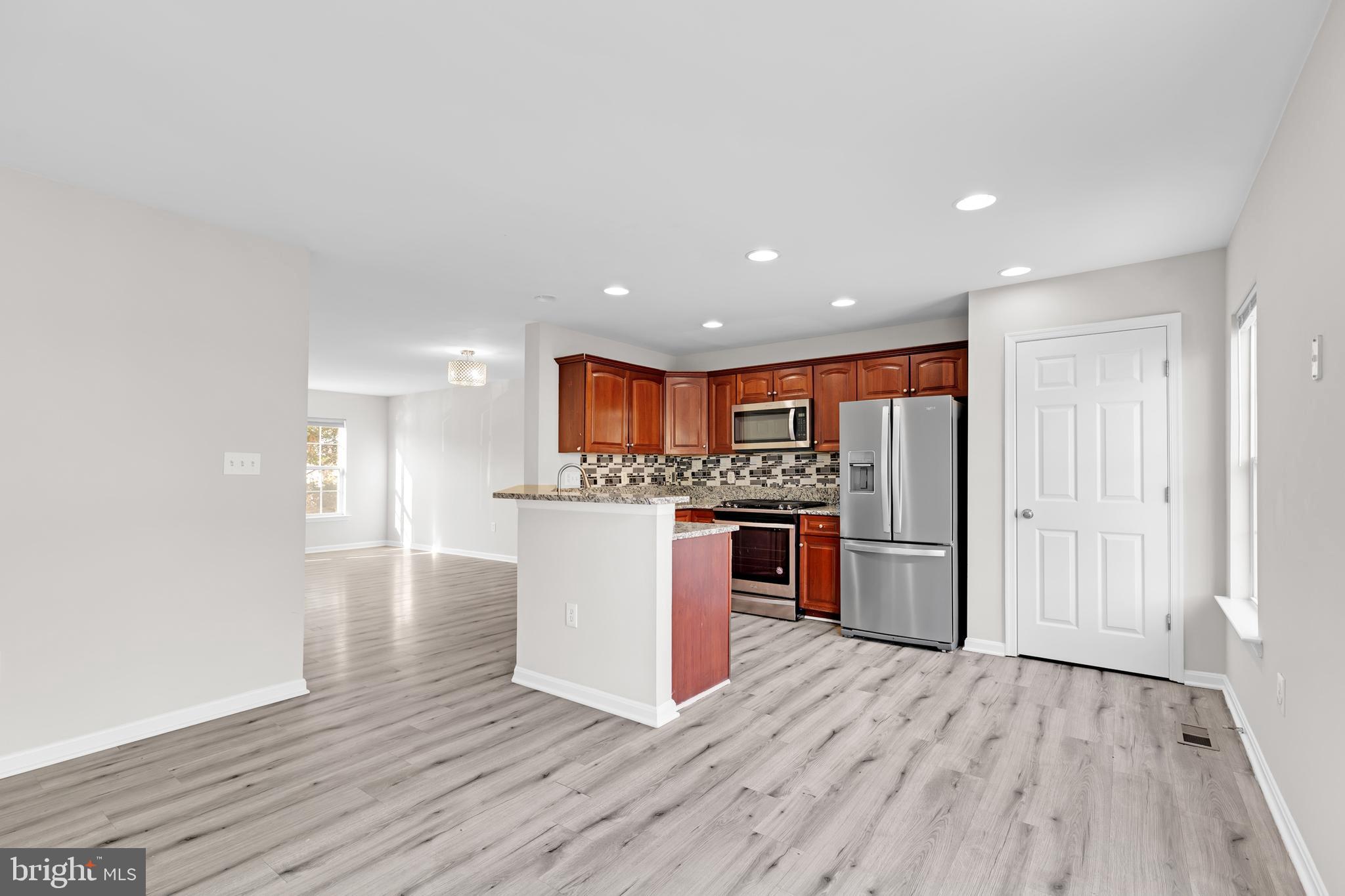 14319 LEGEND GLEN COURT