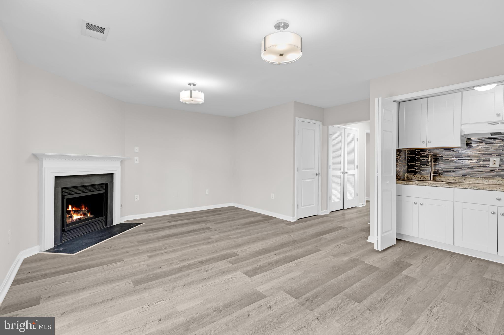 14319 LEGEND GLEN COURT