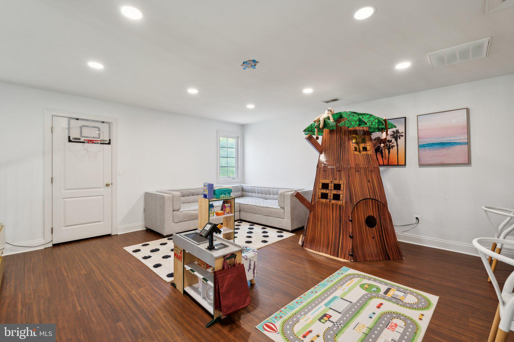 15776 COOL SPRING DRIVE