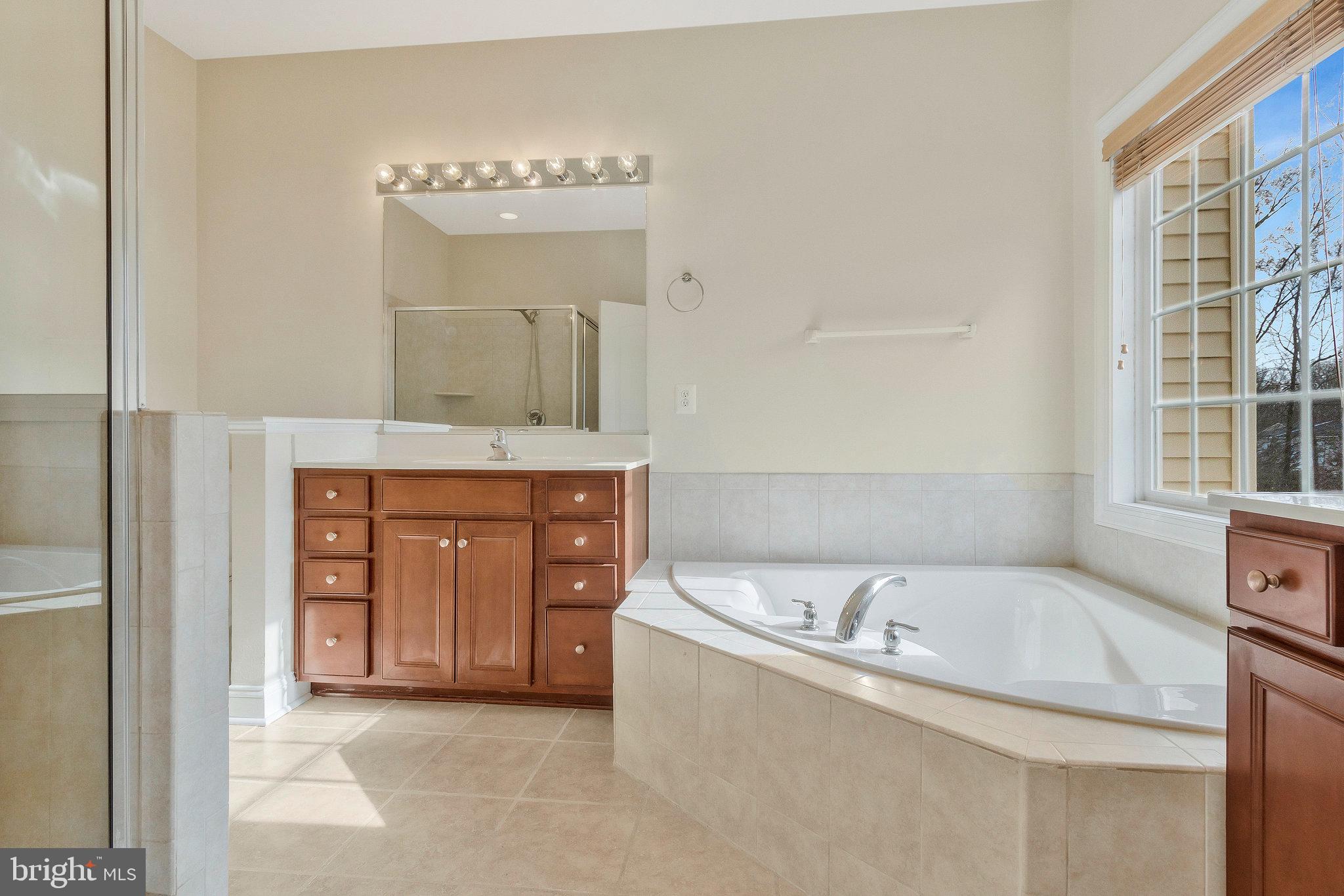 15931 GREYMILL MANOR DRIVE