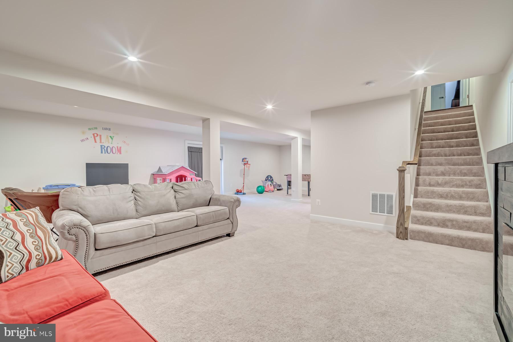 212 Determination Dr