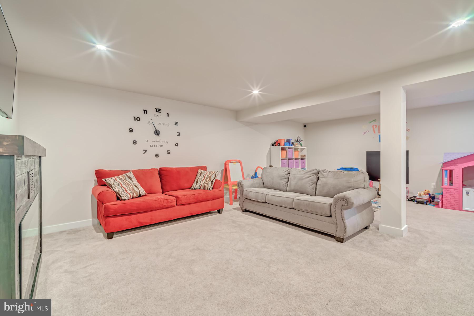 212 Determination Dr