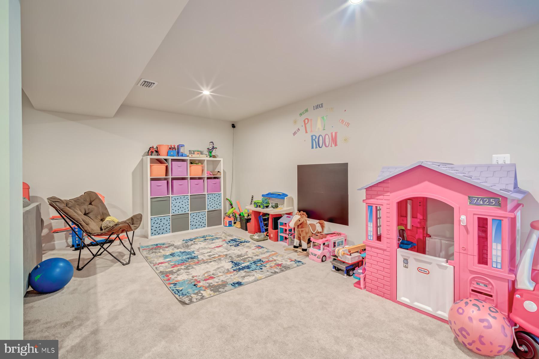 212 Determination Dr