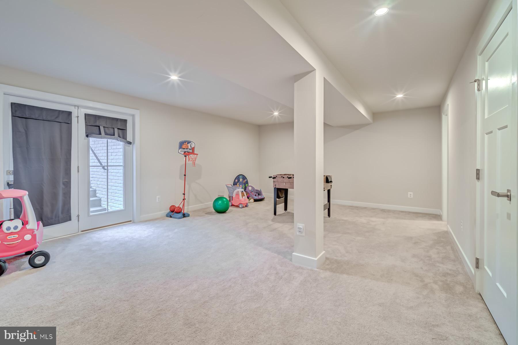 212 Determination Dr