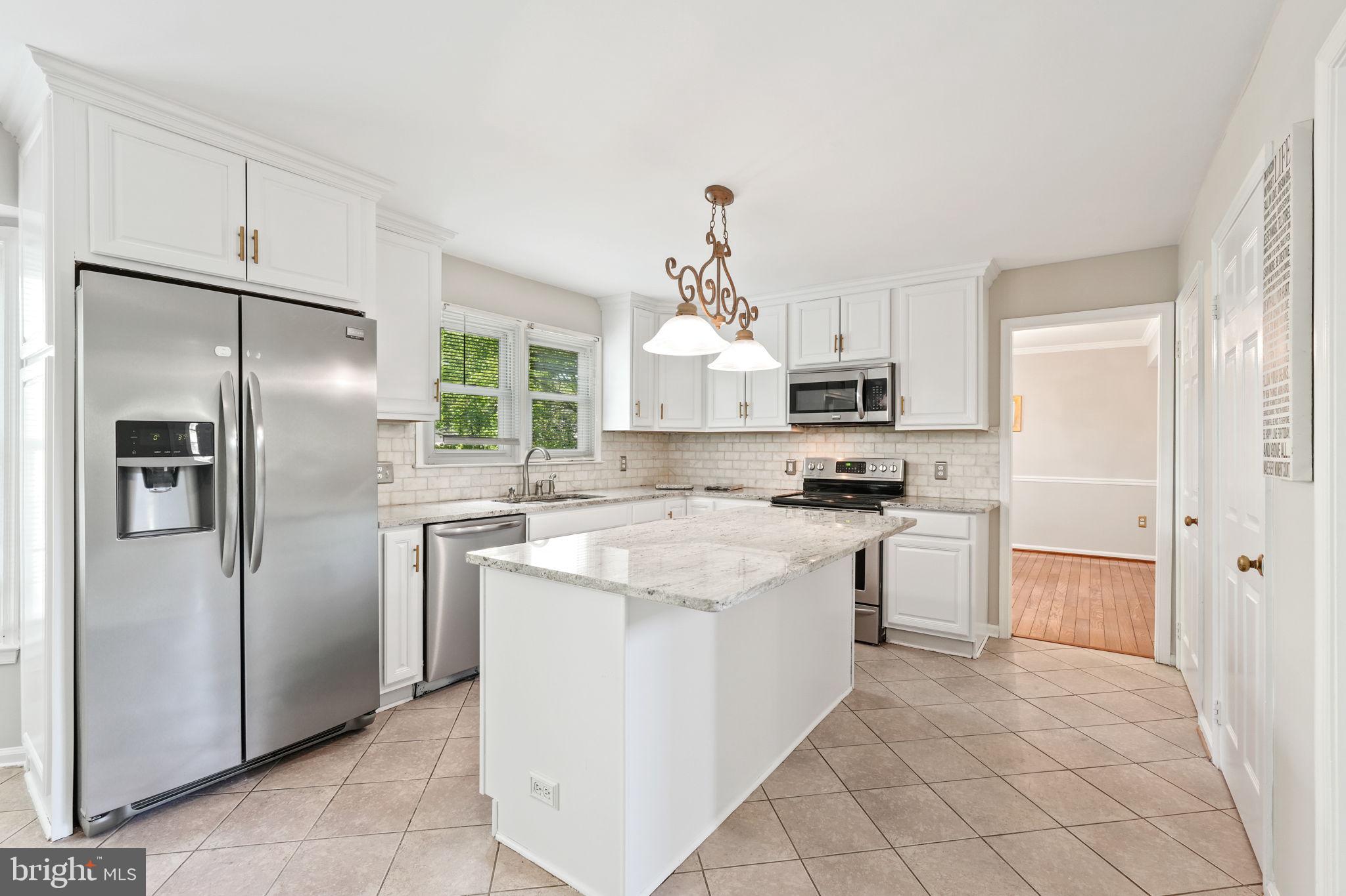 10 APPLE BLOSSOM CT