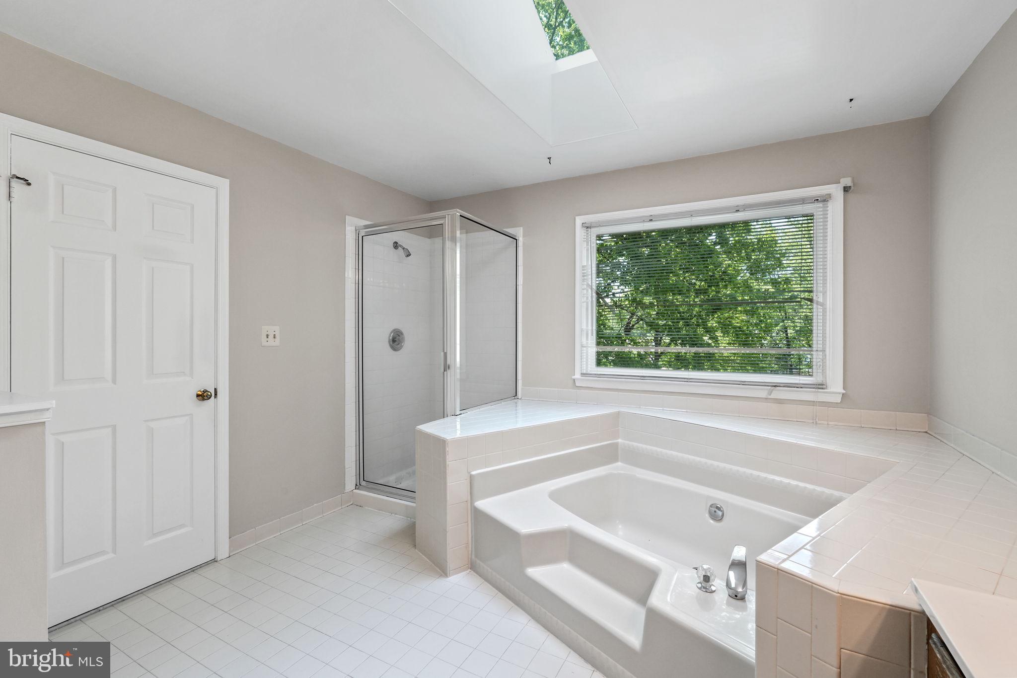 10 APPLE BLOSSOM CT