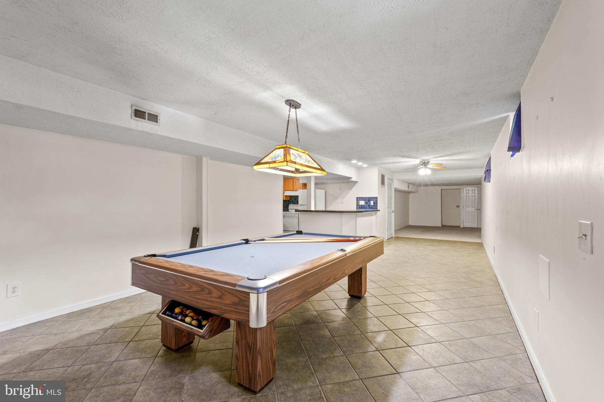 10 APPLE BLOSSOM CT