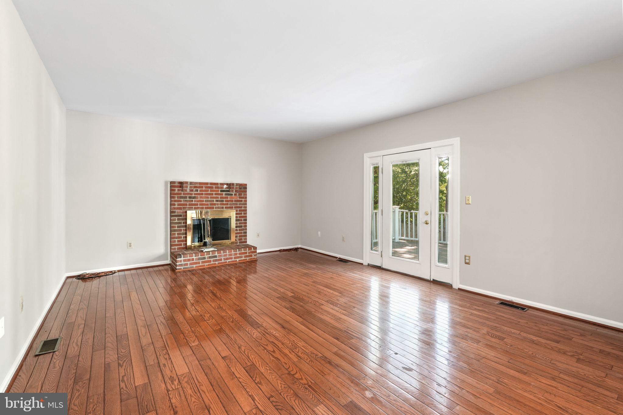10 APPLE BLOSSOM CT