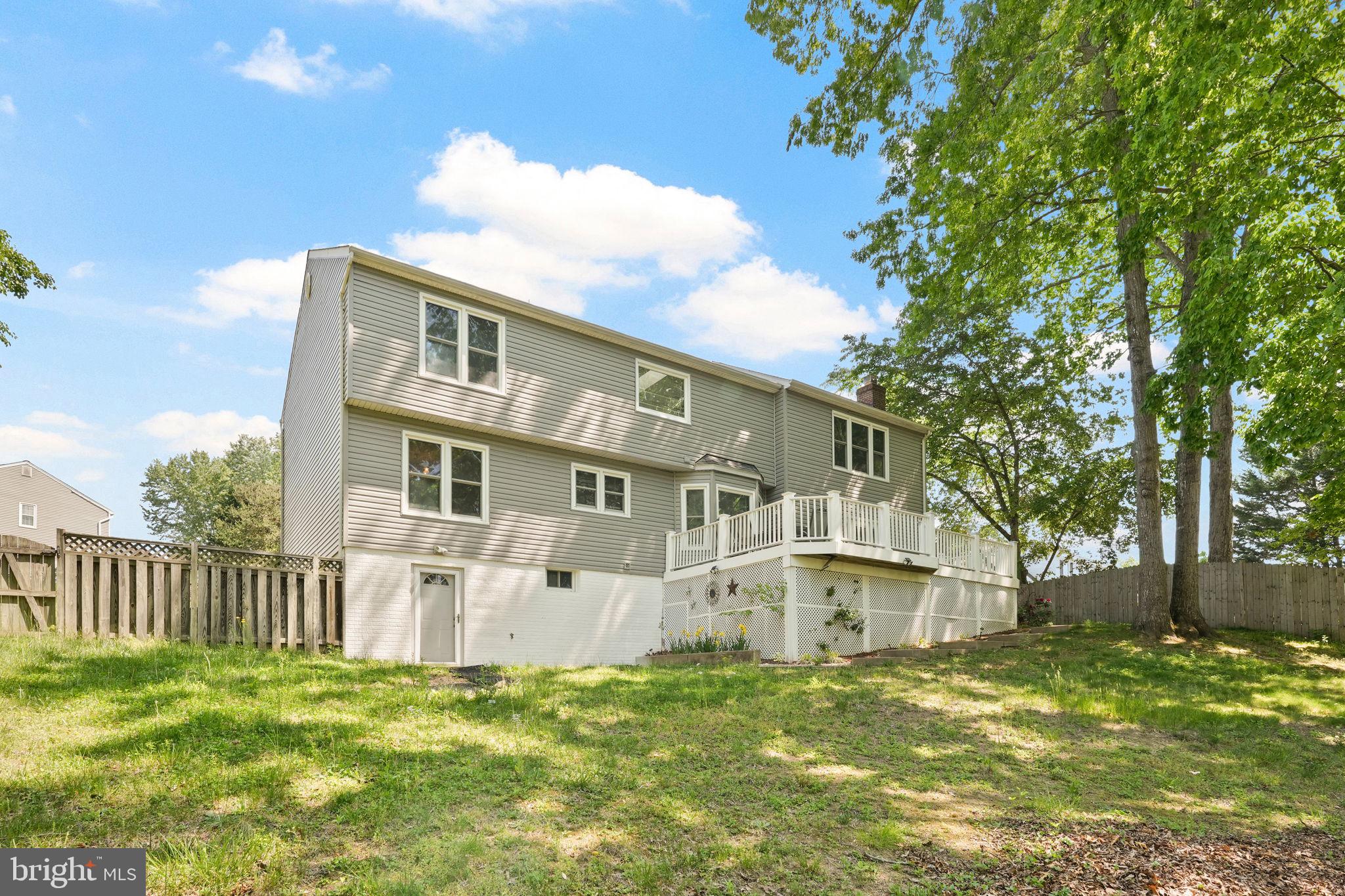 10 APPLE BLOSSOM CT