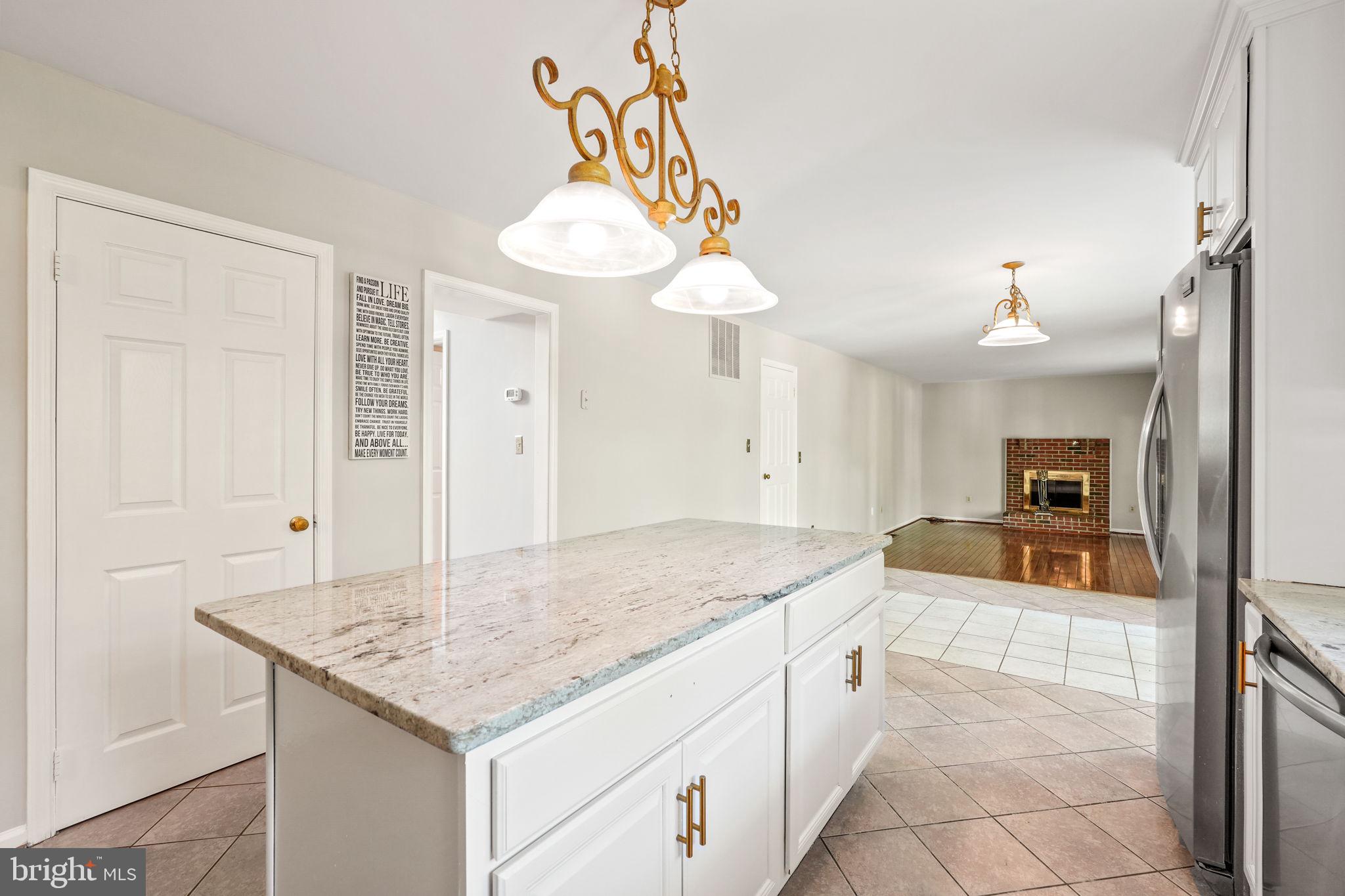 10 APPLE BLOSSOM CT