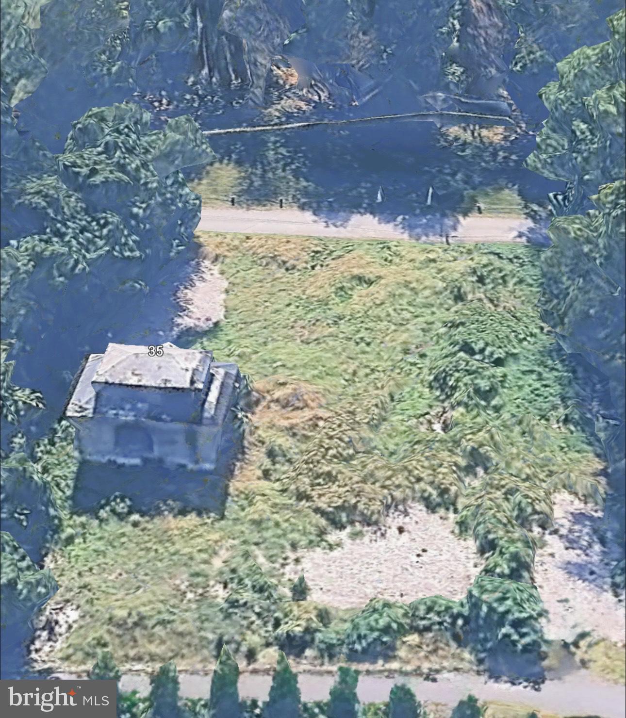 35 SHADY LANE