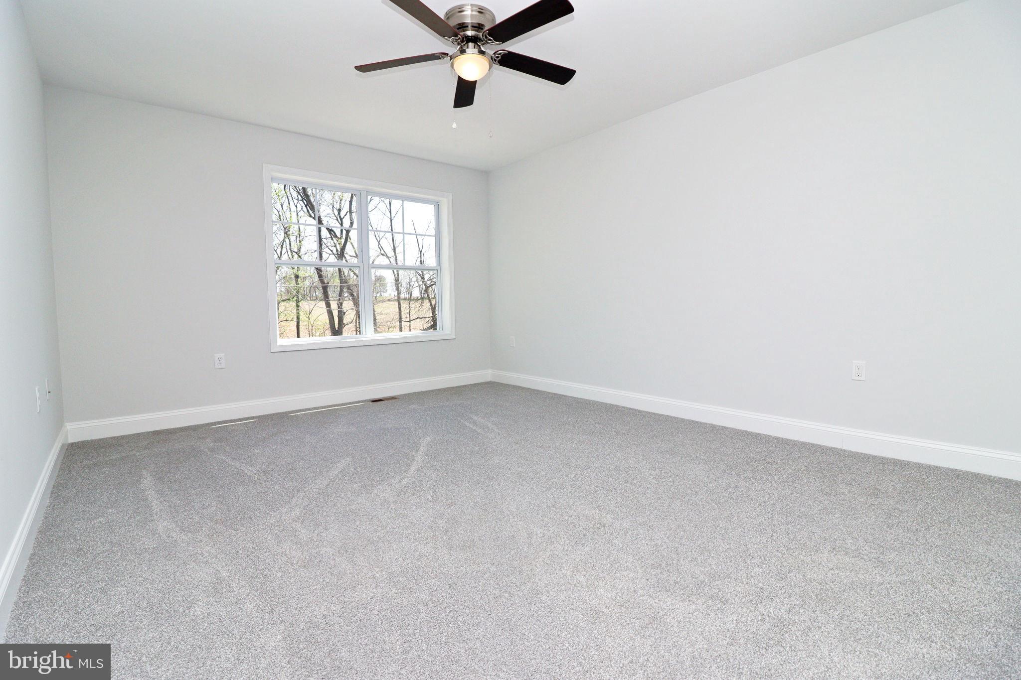 828 Washington Street St W