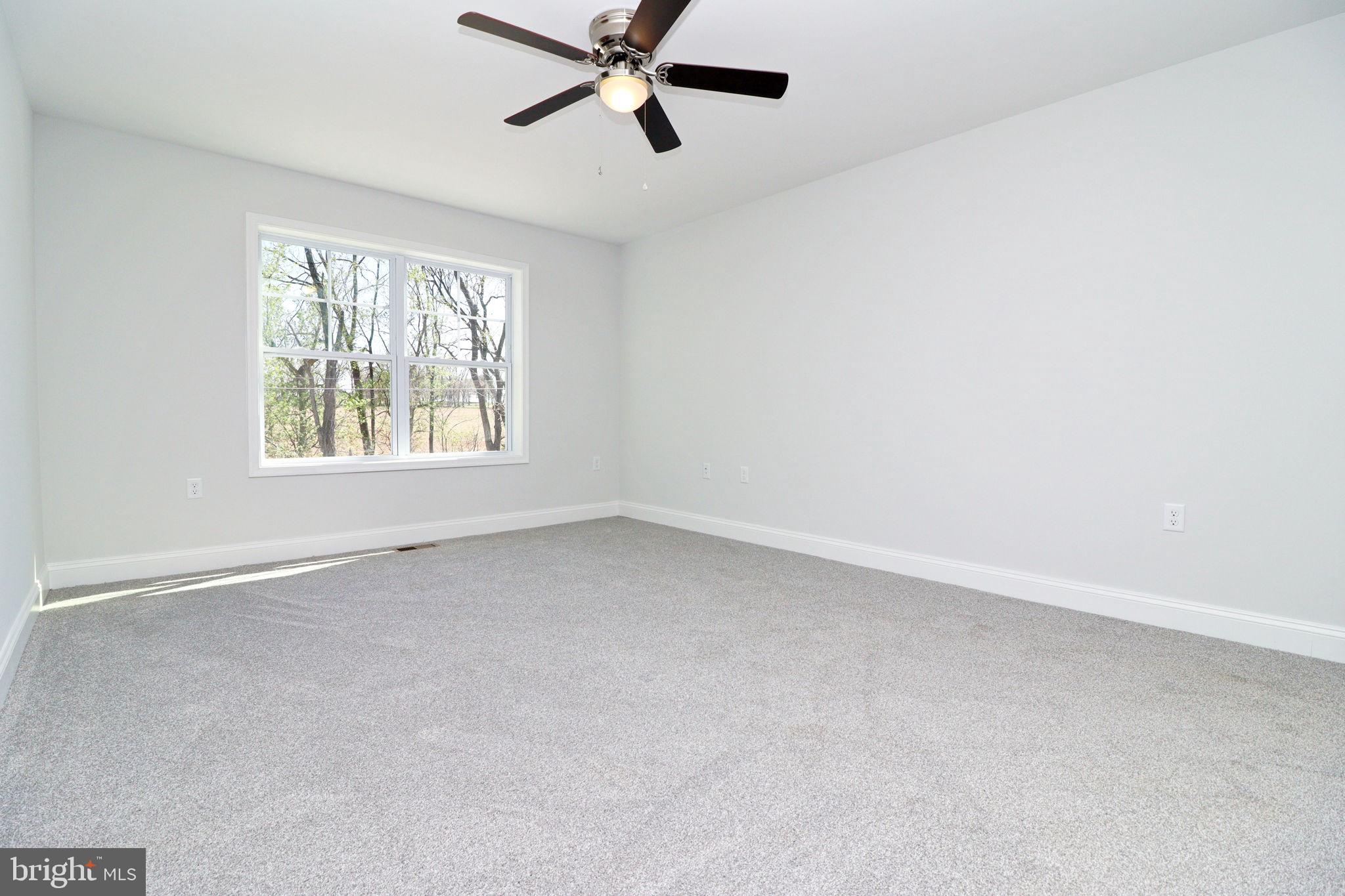 828 Washington Street St W