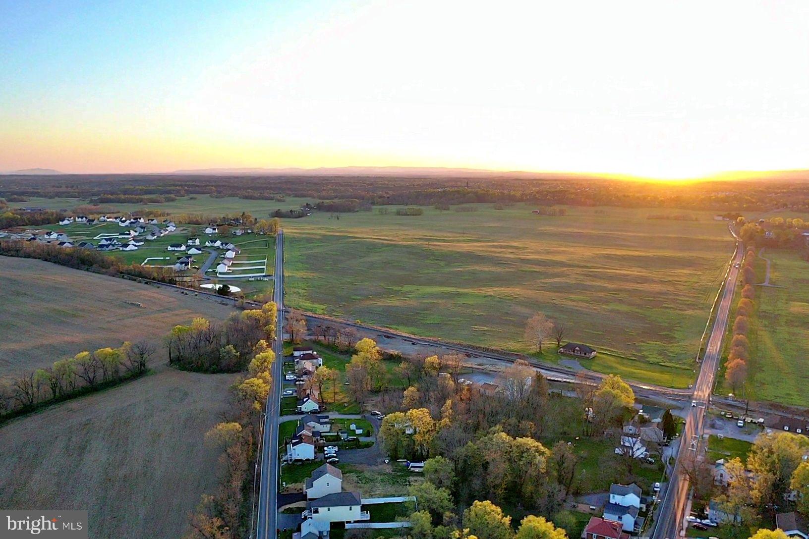 828 Washington Street St W