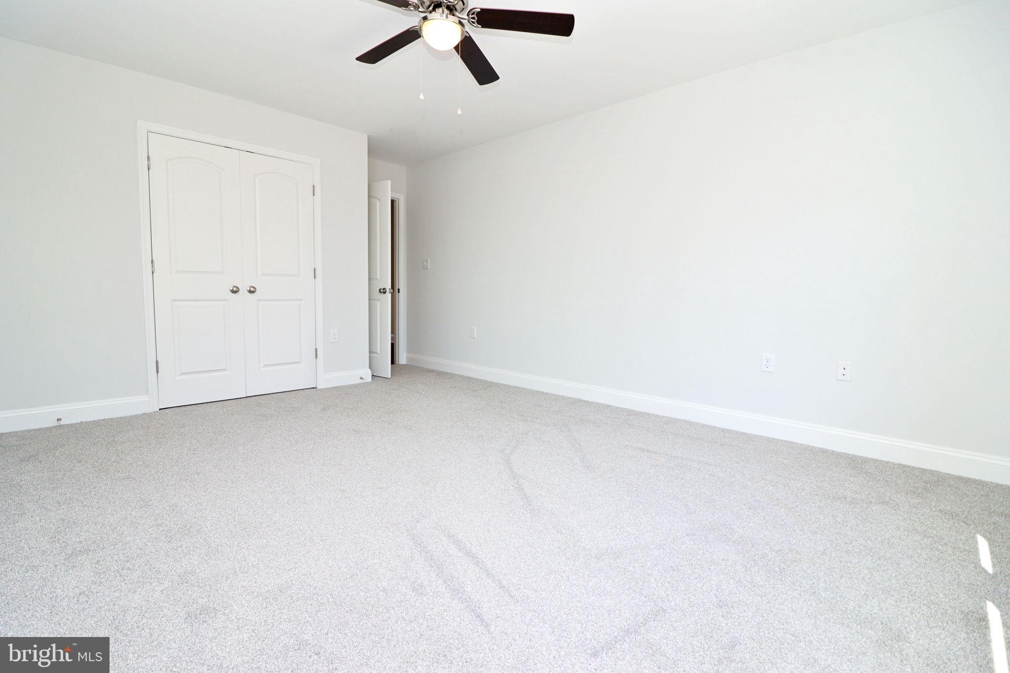 828 Washington Street St W