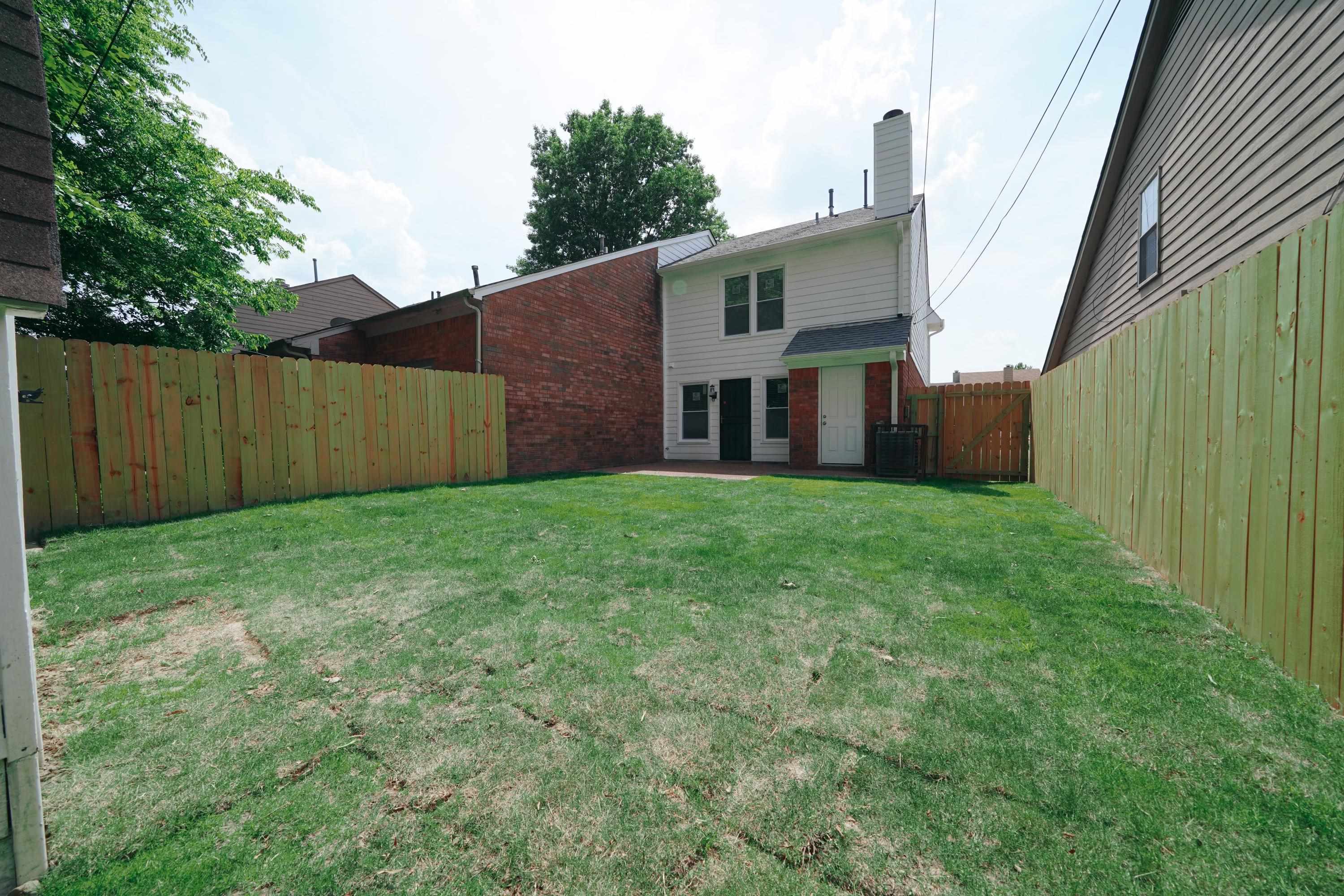 3530 BISHOPS GATE DR