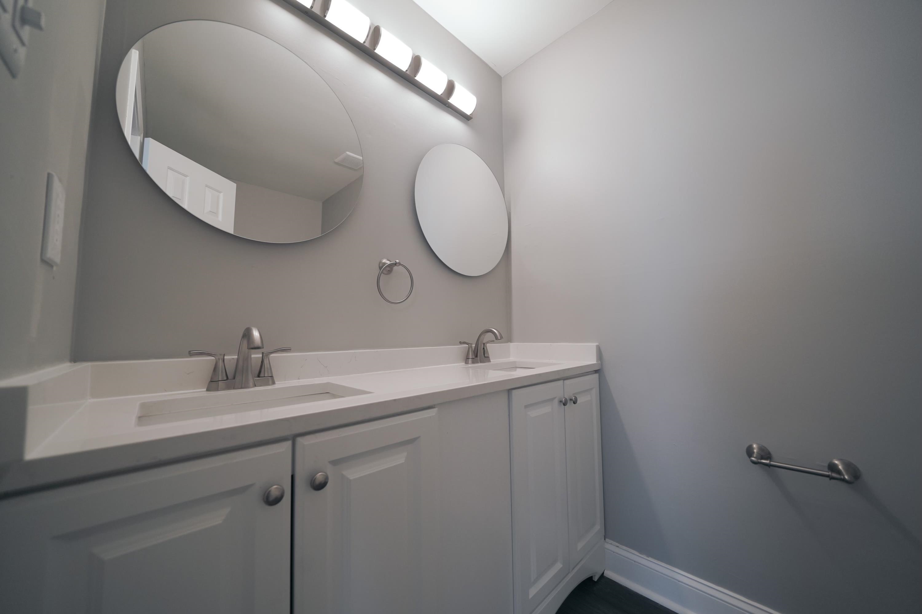 3530 BISHOPS GATE DR