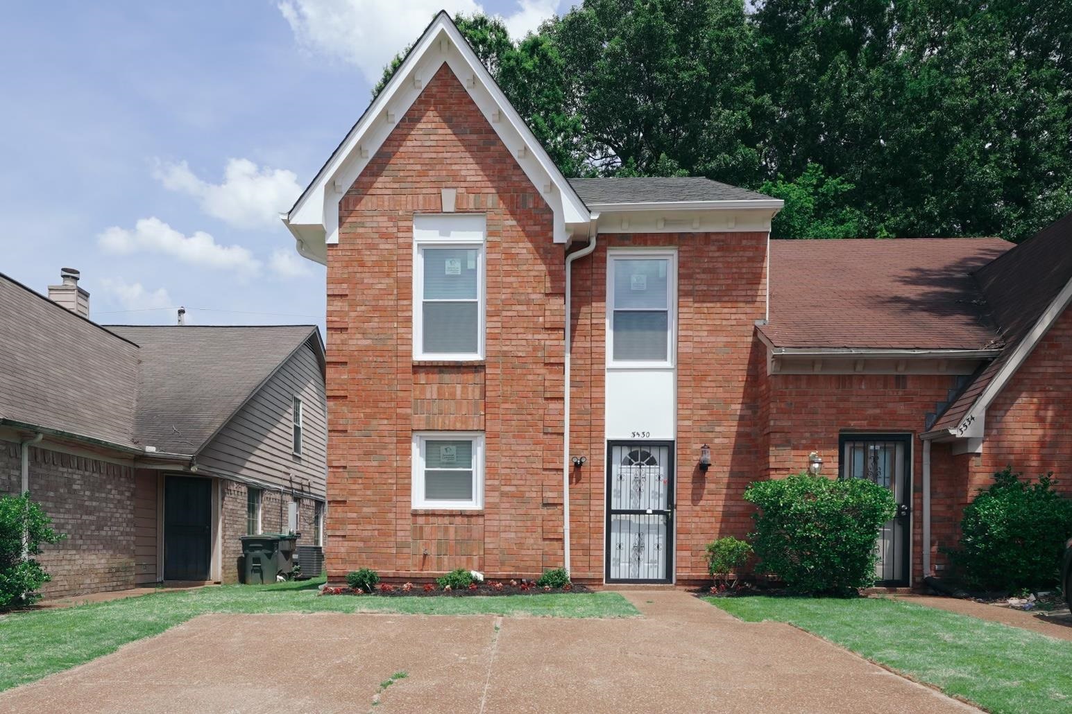 3530 BISHOPS GATE DR