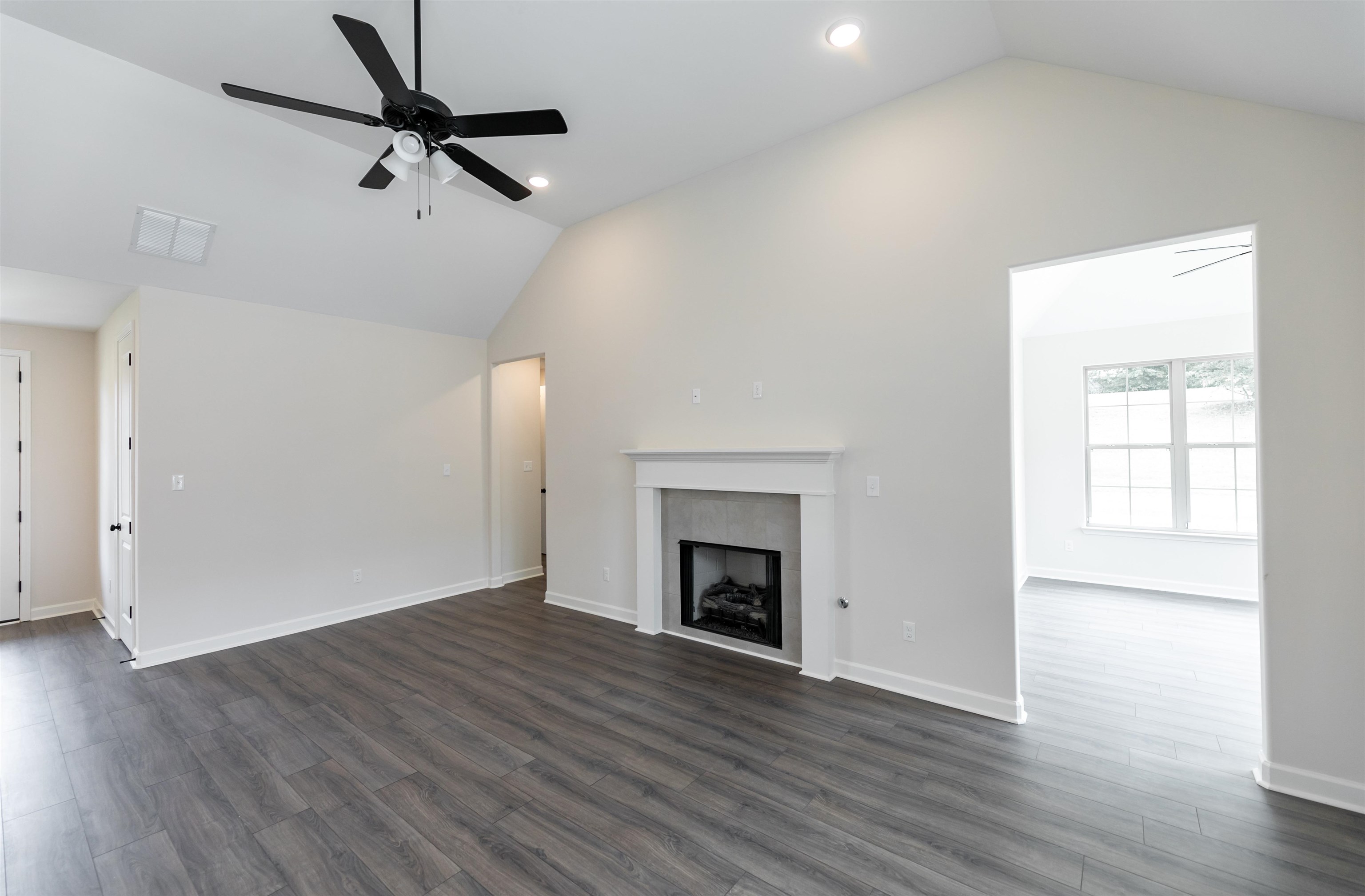 3025 BEDFORDSHIRE CV Unit: 57