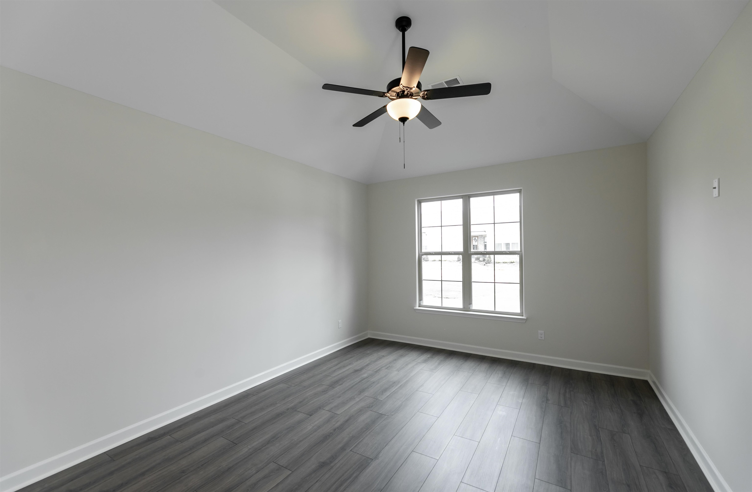 3025 BEDFORDSHIRE CV Unit: 57