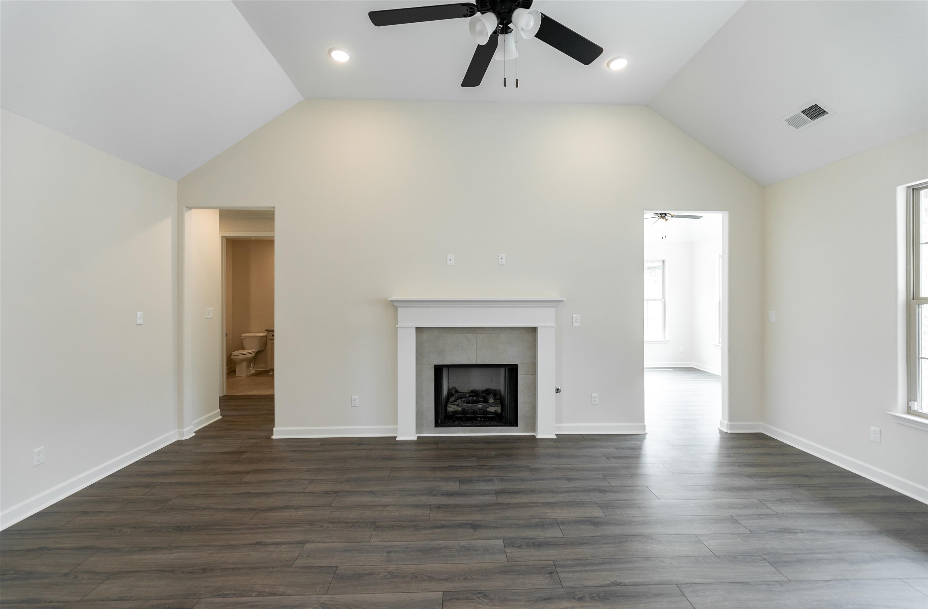 3025 BEDFORDSHIRE CV Unit: 57